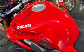 DUCATI STREET FIGHTER V4S 2021 FA00