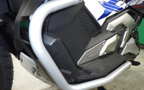 HONDA X-ADV 750 2026 RH21