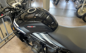 TRIUMPH TRIDENT 660 2025 L21U42