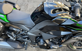 KAWASAKI NINJA 1000 SX 2023 ZXT02K