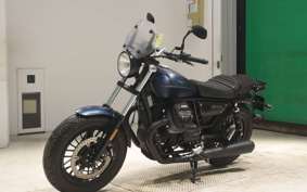 MOTO GUZZI V9 BOBBER 2018