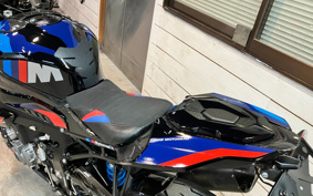 BMW M1000R 2023 0E81
