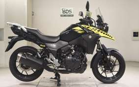 SUZUKI Vｽﾄﾛｰﾑ250A 2014