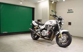 YAMAHA XJR1300 1999 RP01J