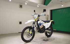 HUSQVARNA FE250