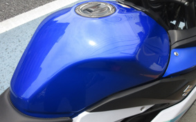 SUZUKI GSX250 R DN11A