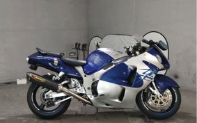 SUZUKI GSX-1300R HAYABUSA 2000 GW71A