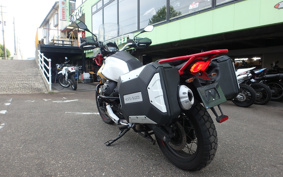 MOTO GUZZI V85 TT 2019 ZGUKW