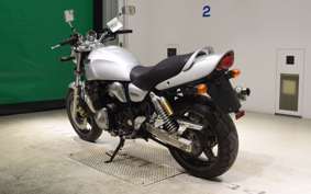 SUZUKI INAZUMA 1200 (GSX1200) 2000 GV76A