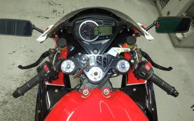 SUZUKI GSX-R1000 2013