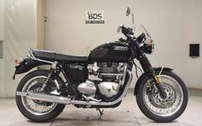 TRIUMPH BONNEVILLE T120 2025