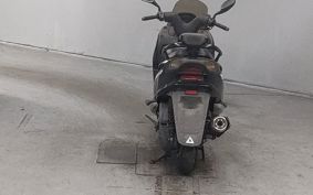 YAMAHA MAJESTY 125 SE27