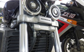 HONDA VF750 MAGNA 1985 RC09