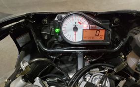 SUZUKI GSX-R1000 2001 GT74A