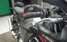 YAMAHA YZF-R1 2016