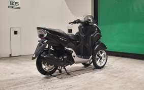 YAMAHA TRICITY 125 SE82J