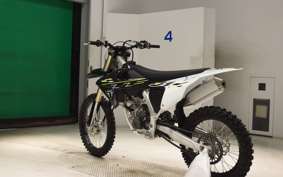 TRIUMPH TF250-X 2025