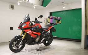 BMW S1000XR 2016