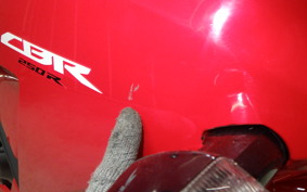 HONDA CBR250R GEN 3 MC41