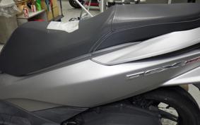 HONDA PCX150-2ﾔﾈﾂｷ KF18