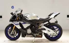 YAMAHA YZF-R1 M 2018
