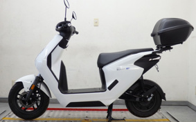 HONDA EM1 e: EF16