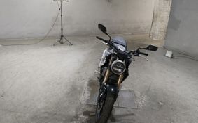 HONDA CB250R MC52