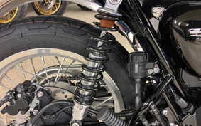 KAWASAKI W800 2025