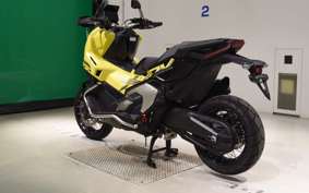 HONDA X-ADV 750 2025 RH21