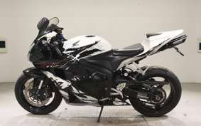 HONDA CBR600RR GEN 3 2009 PC40