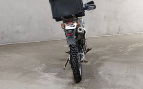 SUZUKI DJEBEL250XC SJ45A