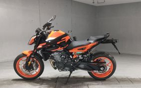 KTM 890 DUKE GP TU940