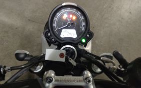 TRIUMPH  TRIUMPH  STREET  TWIN 900 DAD74G