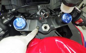 HONDA CBR600RR 2025 PC40
