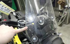 SUZUKI Vｽﾄﾛｰﾑ250A 2023