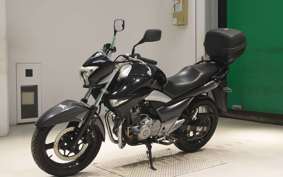 SUZUKI GSR250 2023
