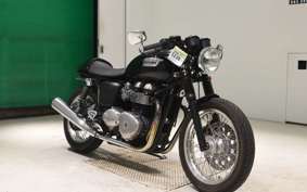 TRIUMPH THRUXTON 900 2014