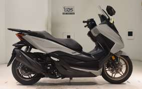 HONDA FORZA 250 MF17