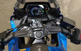 SUZUKI GSX-8R EM1AA