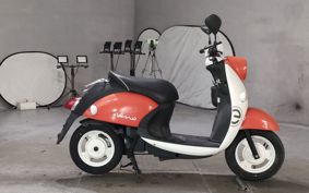 YAMAHA E-VINO SY11J