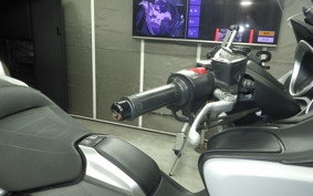 YAMAHA T-MAX 530 DX 2019 SJ15J