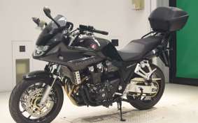HONDA CB1300SB SUPER BOLDOR 2025 SC54