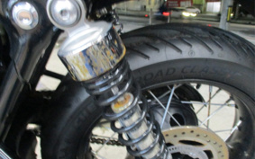 TRIUMPH BONNEVILLE T100 2023 DAD70G