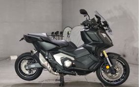 HONDA X-ADV 750 2024 RH10