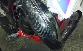 BETA クロス TRE ーナー250 2023