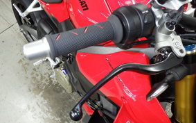 DUCATI STREETFIGHTER V4 S 2025
