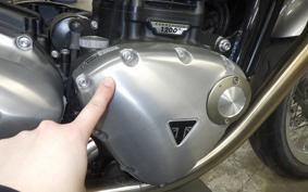 TRIUMPH THRUXTON 1200 R 2020