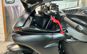 YAMAHA YZF-R1 S 2021 RN42