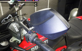 DUCATI DIAVEL Carbon 2011