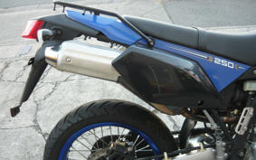 KAWASAKI KLX125D TRACKER X LX250V